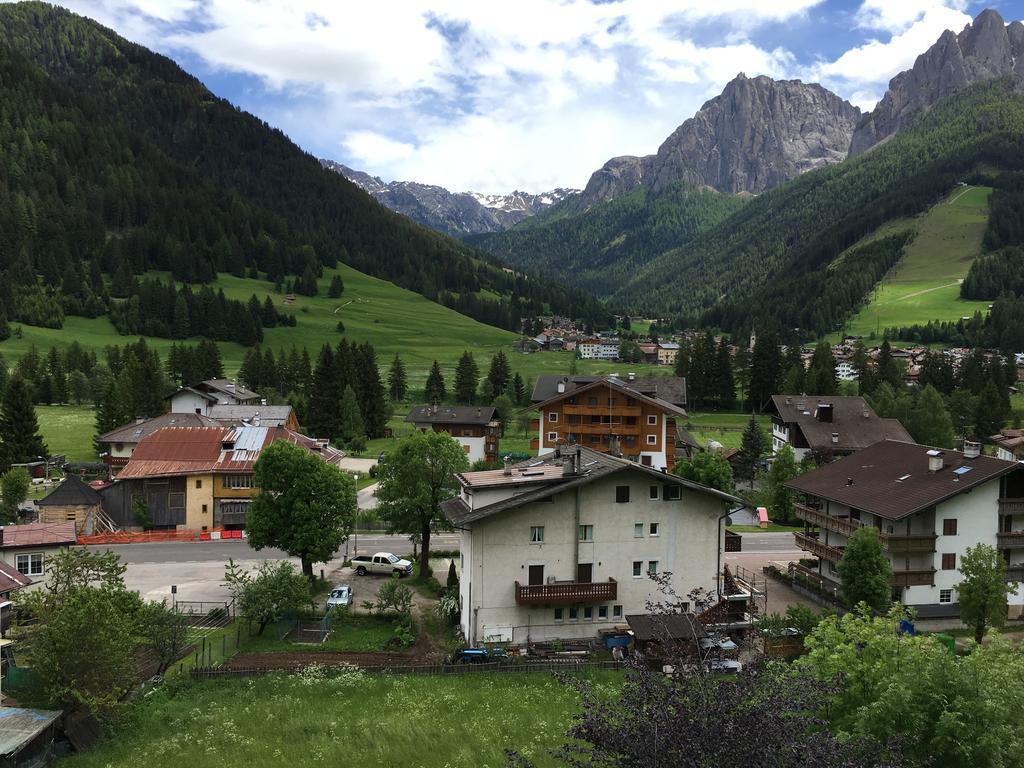 Appartement Ciasa Sot Croze à Pozza di Fassa Extérieur photo